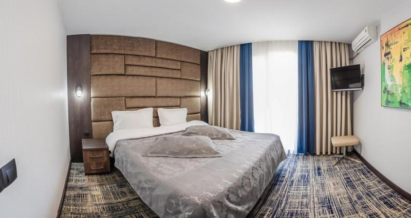 Avenue Park Hotel Yusufkhona Extérieur photo