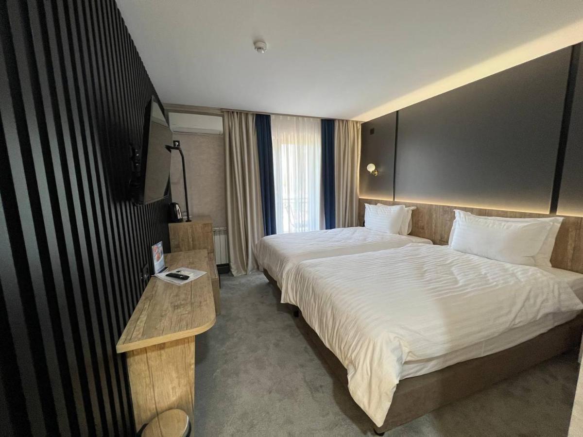 Avenue Park Hotel Yusufkhona Extérieur photo