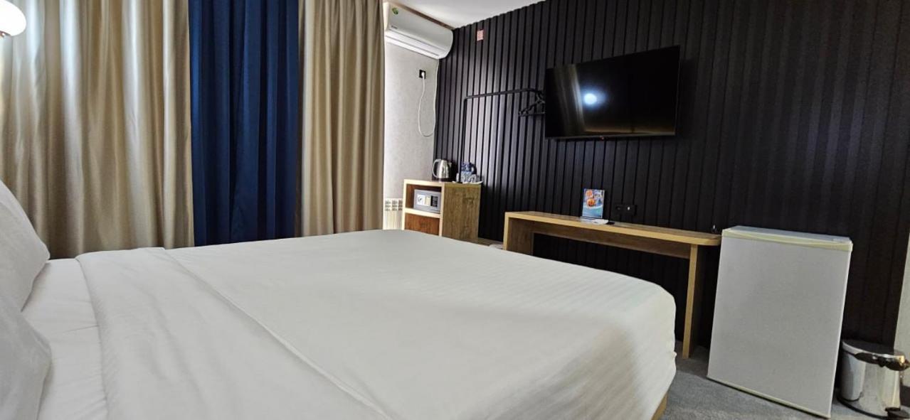 Avenue Park Hotel Yusufkhona Extérieur photo